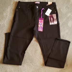 NWT Royalty by YMI Sz 16 black jeggings